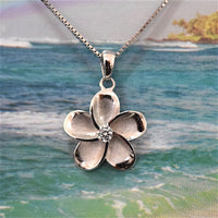 Magnifique collier assorti Plumeria mère-fille, pendentif Plumeria hawaïen en argent sterling CZ N7007 Maman fille, grande petite sœur