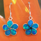 Superbe boucle d'oreille Plumeria hawaïenne de grande taille en opale bleue, boucle d'oreille pendante en argent sterling avec fleur de Plumeria en opale bleue, cadeau d'anniversaire pour mère E9383