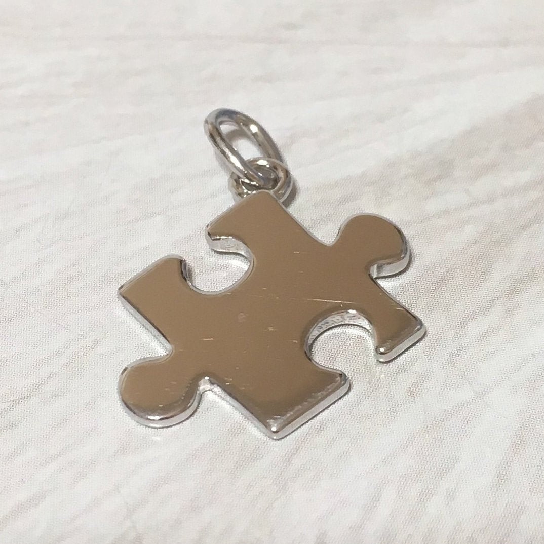 Collier unique en forme de pièce de puzzle hawaïen, pendentif en argent sterling avec breloque en forme de pièce de puzzle, signe de sensibilisation à l'autisme, cadeau d'anniversaire pour maman N2743