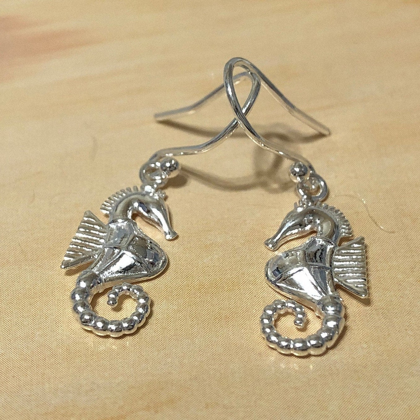 Unique Hawaiian Seahorse Earring, Sterling Silver Sea Horse Dangle Earring, E8136 Birthday Wife Mom Mother Gift, Island Jewelry