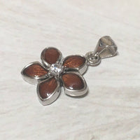 Joli collier hawaïen en véritable bois de koa Plumeria, pendentif en argent sterling en forme de fleur de plumeria en bois de koa CZ, cadeau d'anniversaire pour maman N8166