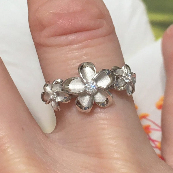 Beautiful Hawaiian 3 Plumeria Ring, Past Present & Future, Sterling Silver 3 Plumerias Flower CZ Ring, R1020 Birthday Mom Mother Gift