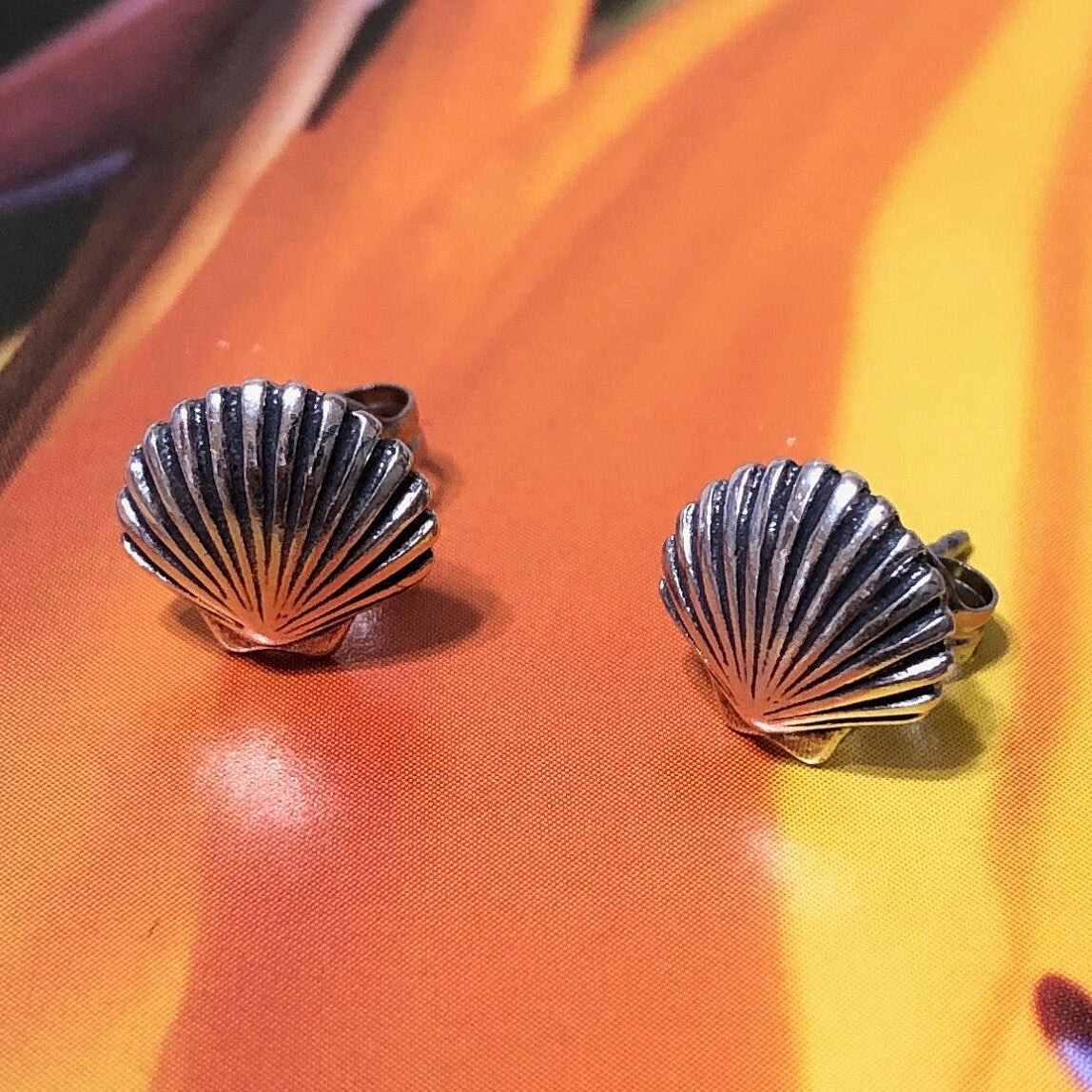 Pretty Hawaiian Seashell Earring, Sterling Silver Sea Shell Stud Earring, E8151 Mother Birthday Mom Gift, Island Jewelry