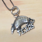 Collier unique en forme de tatou texan, pendentif en argent sterling avec breloque en forme de tatou, finition polie et oxydée, cadeau d'anniversaire pour maman, N8052