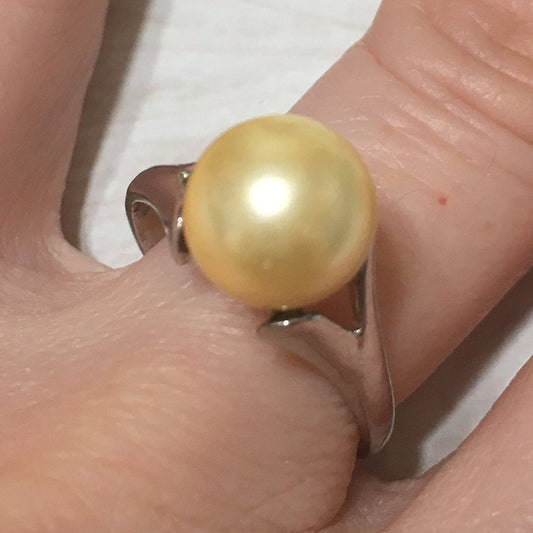 Beautiful Hawaiian Yellow Shell Pearl Ring, Sterling Silver Shell Pearl Ring, R2407 Birthday Mom Mother Gift, Statement PC