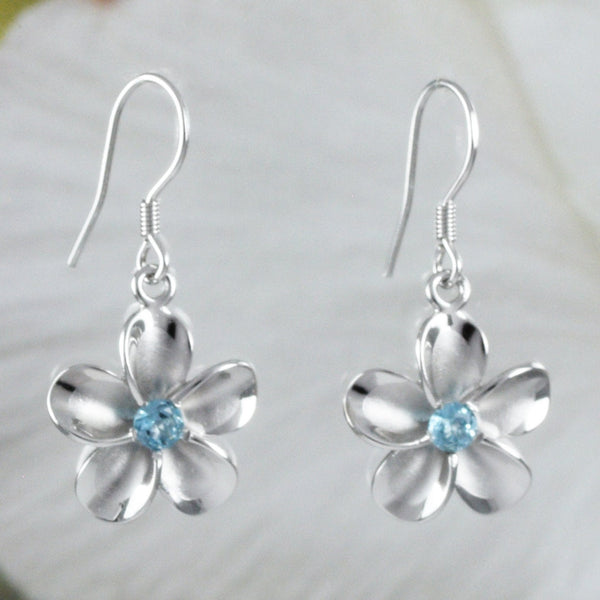 Magnifique boucle d'oreille Plumeria en topaze bleue véritable hawaïenne, boucle d'oreille pendante en argent sterling avec fleur de Plumeria, cadeau d'anniversaire pour maman E8538