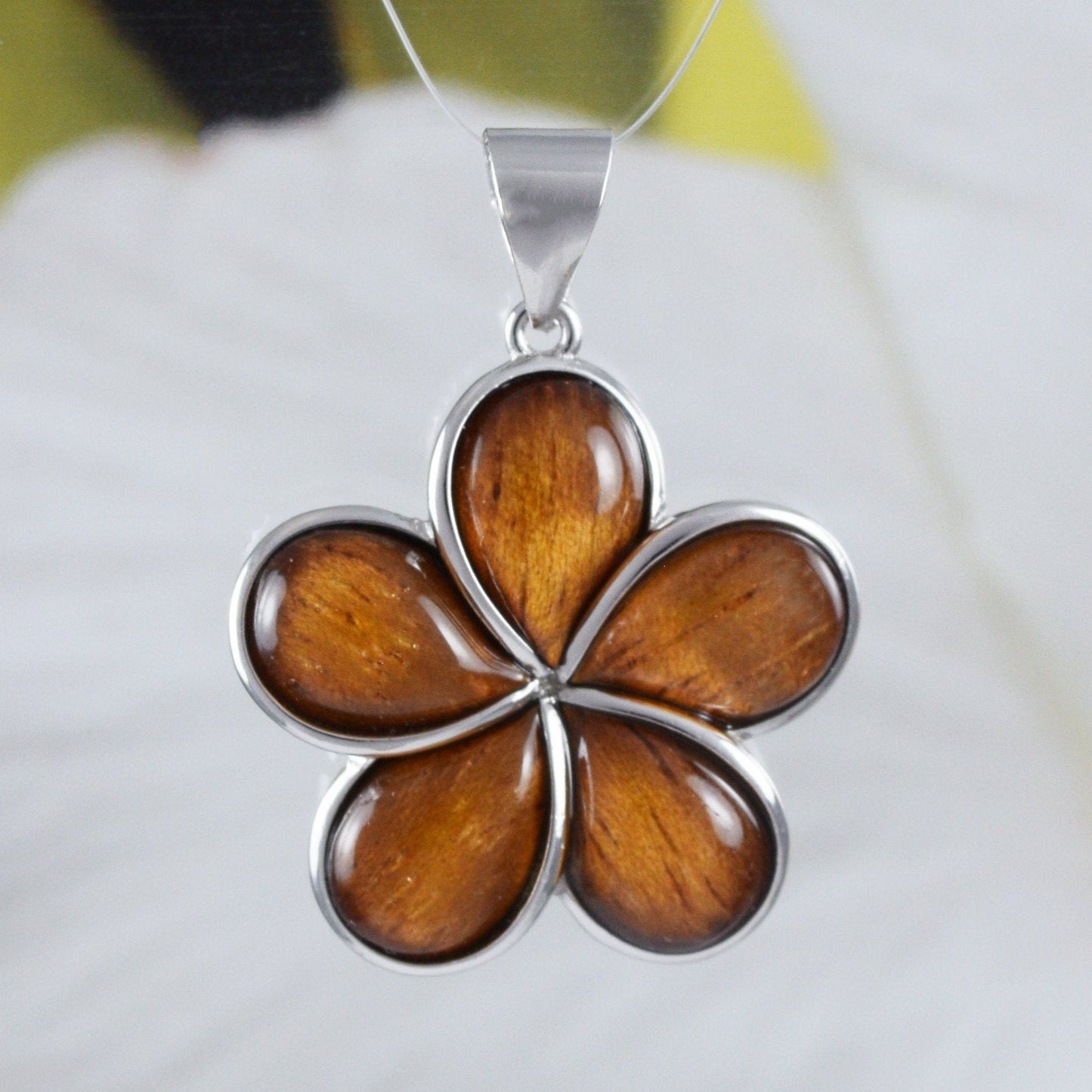 Boucles d'oreilles et collier uniques en véritable bois de koa hawaïen Plumeria, pendentif en argent sterling avec fleur de Plumeria, cadeau d'anniversaire pour mère N8511S