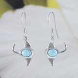 Boucles d'oreilles uniques en forme de raie manta hawaïenne en larimar véritable, boucles d'oreilles pendantes en argent sterling avec raie manta en larimar, E8472, cadeau d'anniversaire pour maman, épouse, mère