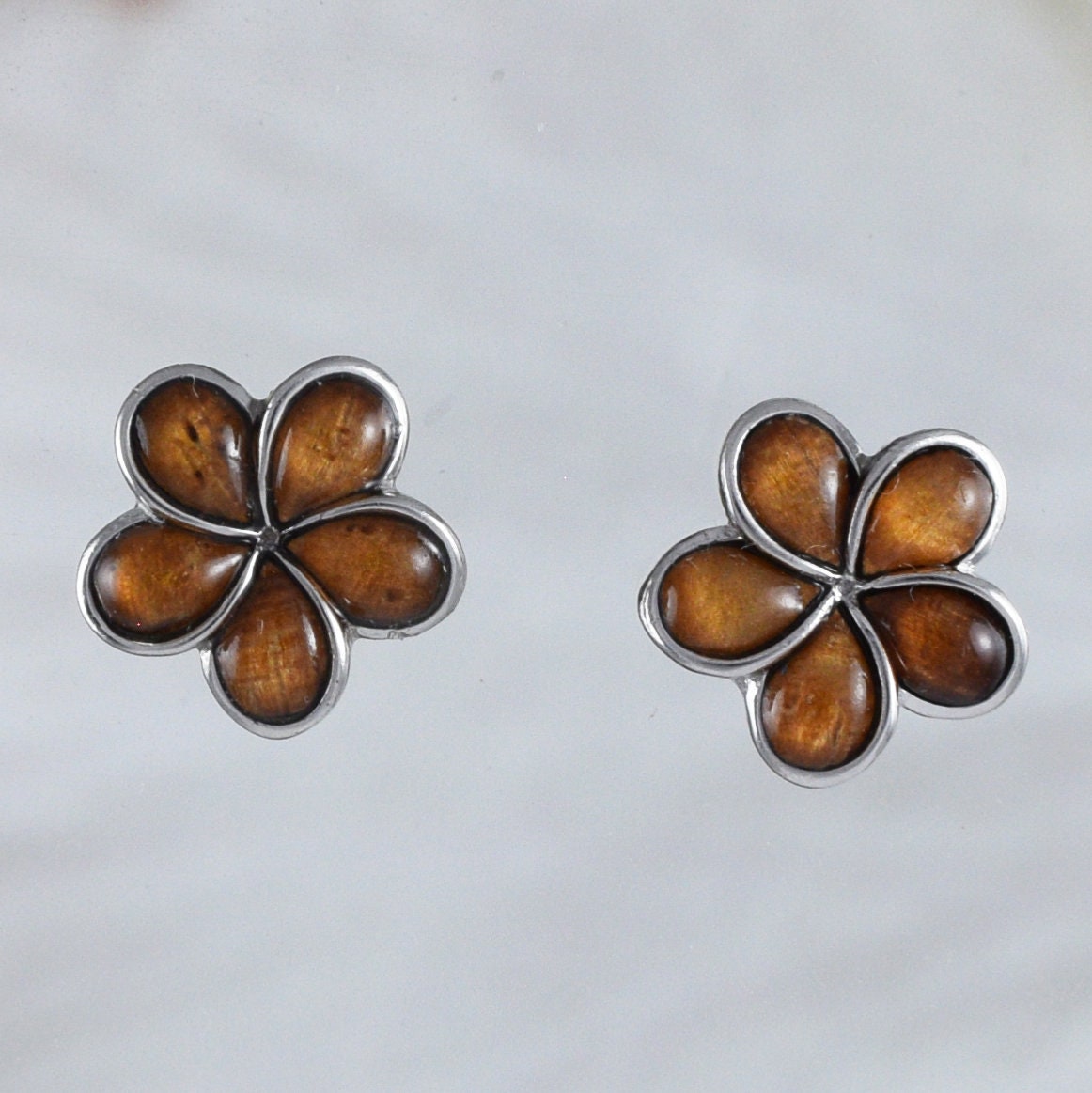 Beautiful Hawaiian Genuine Koa Wood Plumeria Earring, Sterling Silver Koa Wood Plumeria Stud Earring, E8917 Birthday Wife Mom Mother Gift