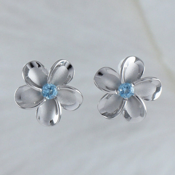 Magnifique boucle d'oreille Plumeria en topaze bleue véritable hawaïenne, boucle d'oreille à tige en argent sterling avec fleur de Plumeria, cadeau d'anniversaire pour femme, maman, Noël, E8890