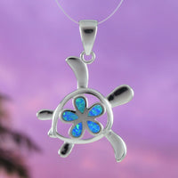 Magnifique collier de tortue de mer Plumeria en opale bleue hawaïenne, pendentif tortue Plumeria en argent sterling, cadeau d'anniversaire pour maman N6159