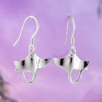 Boucles d'oreilles uniques en forme de raie manta hawaïenne, boucles d'oreilles pendantes en argent sterling avec raie manta, cadeau d'anniversaire pour femme, maman, fille, mère, bijoux des îles, E4116