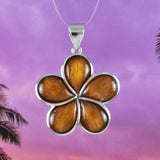 Boucles d'oreilles et collier uniques en véritable bois de koa hawaïen Plumeria, pendentif en argent sterling en forme de fleur de Plumeria, cadeau d'anniversaire pour mère N8511SH