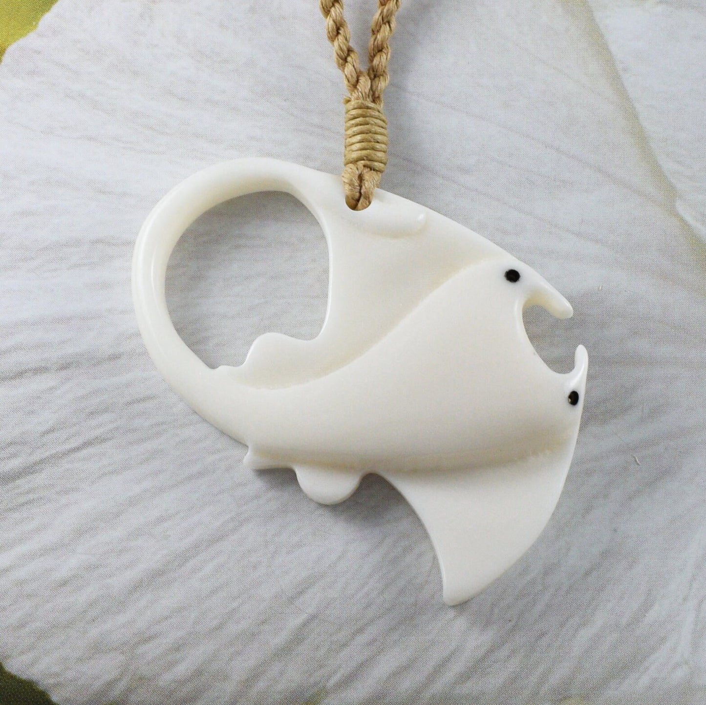 Unique Beautiful Hawaiian Large Manta Ray Necklace, Hand Carved Buffalo Bone Manta Ray Necklace, N9413 Birthday Gift, Island Jewelry