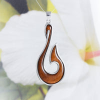 Magnifique collier hawaïen en bois de koa véritable de très grande taille avec hameçon, pendentif en argent sterling avec hameçon, cadeau d'anniversaire pour mère N8862