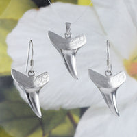 Collier et boucles d'oreilles uniques en dents de requin solides 3D hawaïennes, pendentif en dents de requin en argent sterling, cadeau d'anniversaire pour maman N6108S