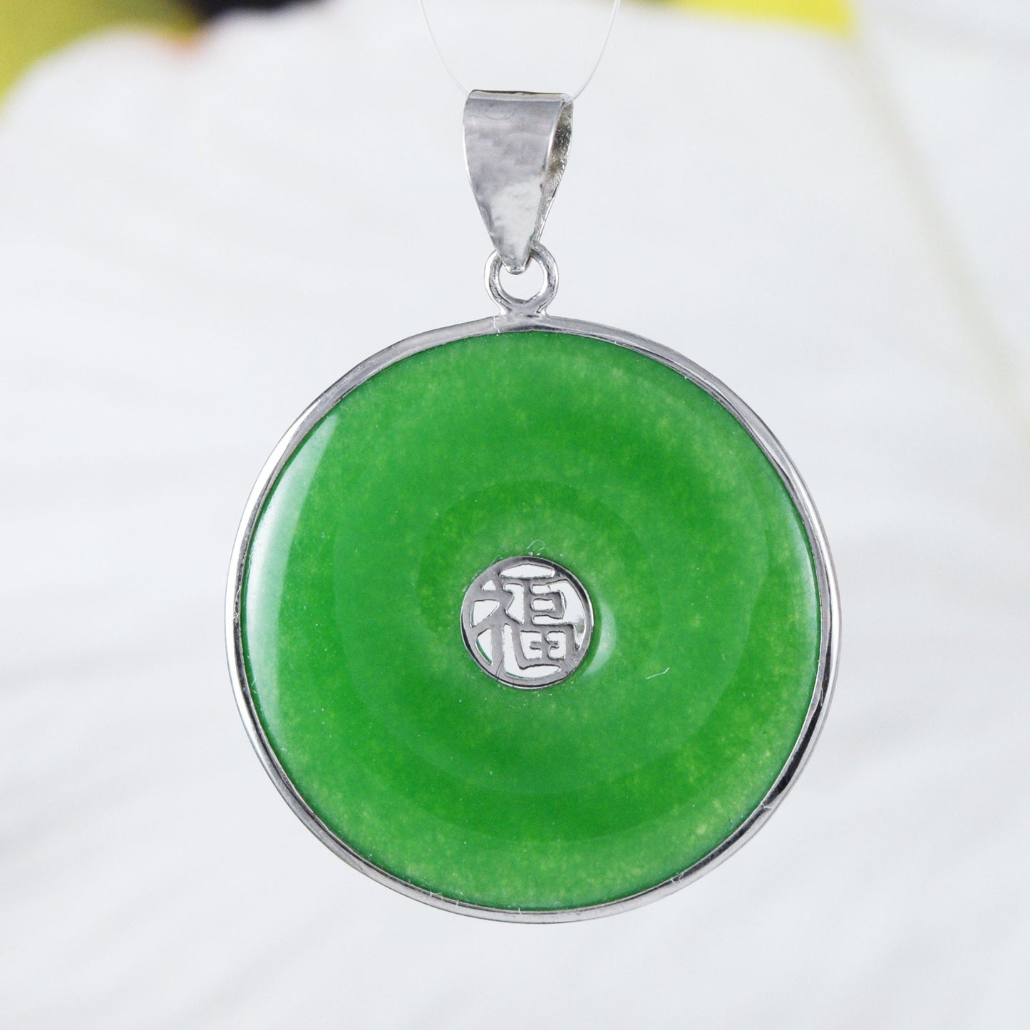 Collier unique en véritable jade vert hawaïen de grande taille, pendentif en argent sterling en forme de cercle de prospérité, cadeau d'anniversaire pour maman N8966