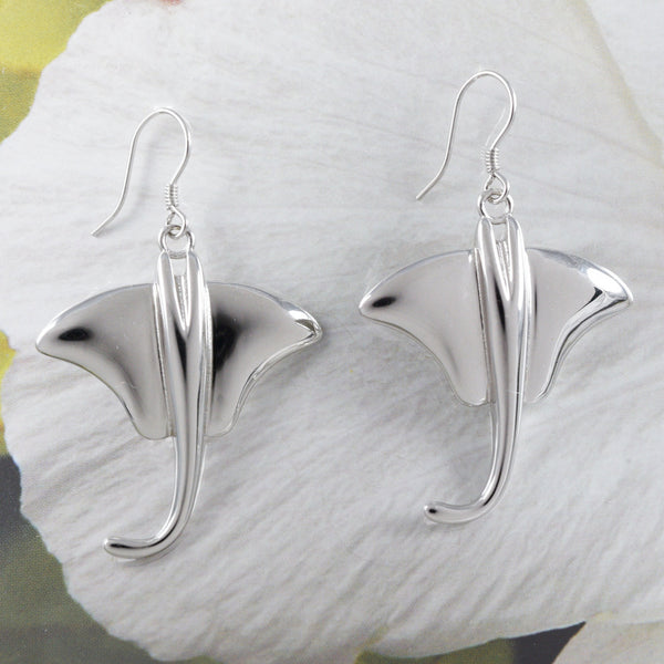 Boucles d'oreilles uniques en forme de raie pastenague hawaïenne de très grande taille, boucles d'oreilles pendantes en argent sterling, cadeau d'anniversaire pour femme, maman, mère, bijoux des îles E6110