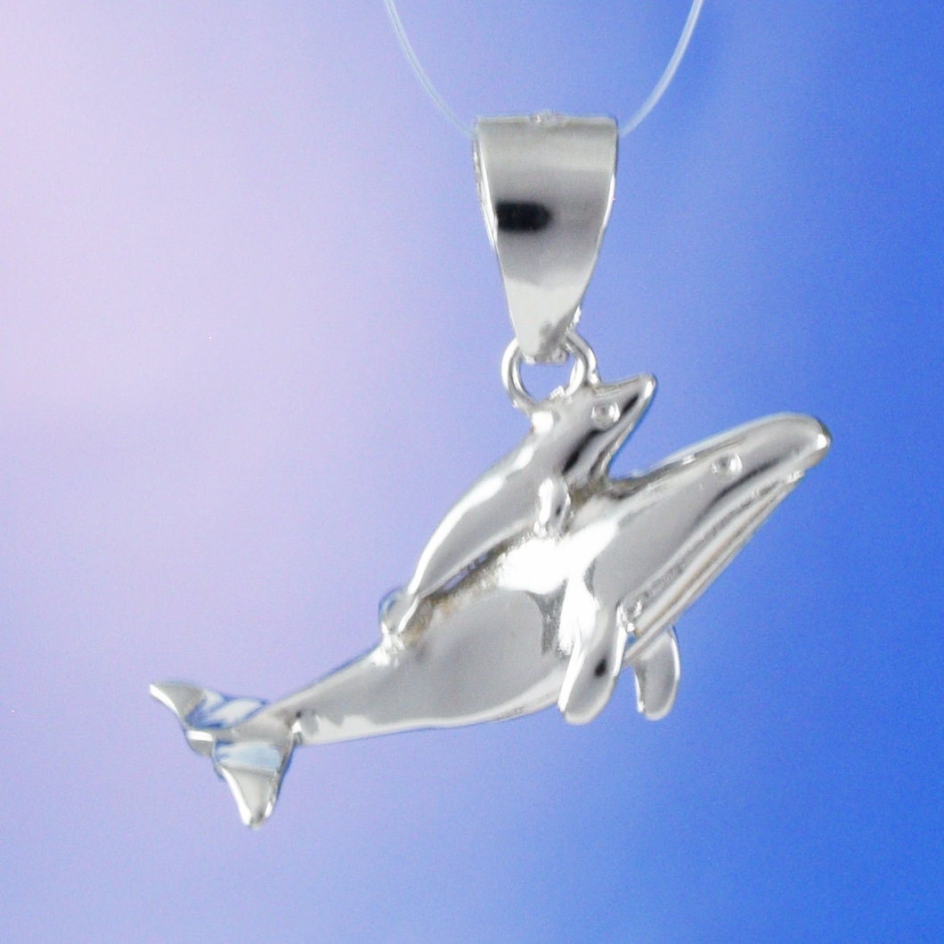 Collier unique de baleine à bosse hawaïenne maman et bébé, pendentif famille de baleines en argent sterling, cadeau d'anniversaire de Saint-Valentin pour maman N8528