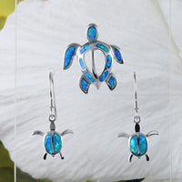 Boucles d'oreilles et collier uniques et magnifiques en forme de tortue de mer en opale bleue hawaïenne, pendentif en argent sterling avec opale bleue, cadeau d'anniversaire pour mère N8374S