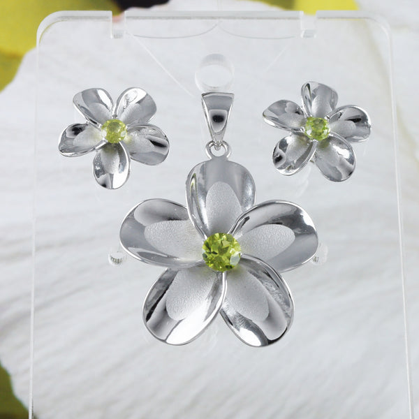 Magnifiques boucles d'oreilles et collier en véritable péridot hawaïen, pendentif en argent sterling avec fleur de plumeria, cadeau d'anniversaire pour mère N8536S