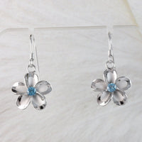 Magnifique boucle d'oreille Plumeria en topaze bleue véritable hawaïenne, boucle d'oreille pendante en argent sterling avec fleur de Plumeria, cadeau d'anniversaire pour maman E8890H