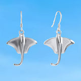 Boucles d'oreilles uniques en forme de raie pastenague hawaïenne de très grande taille, boucles d'oreilles pendantes en argent sterling, cadeau d'anniversaire pour femme, maman, mère, bijoux des îles, E4153A