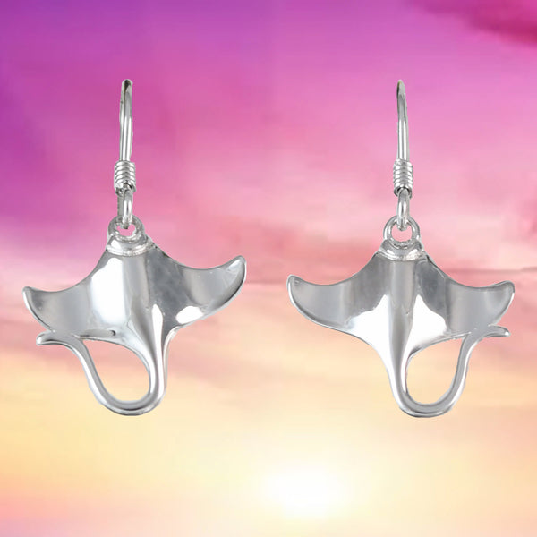 Boucles d'oreilles uniques en forme de raie manta hawaïenne, boucles d'oreilles pendantes en argent sterling avec raie manta, cadeau d'anniversaire pour femme, maman, fille, mère, bijoux des îles, E4116