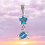 Collier unique et magnifique en forme de tortue de mer Plumeria en opale bleue hawaïenne, pendentif en argent sterling en forme de tortue Plumeria en opale bleue, cadeau d'anniversaire pour maman N8372