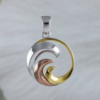 Magnifique collier hawaïen tricolore avec vagues de l'océan, pendentif en argent sterling représentant une vague de surf, cadeau d'anniversaire pour maman N8857