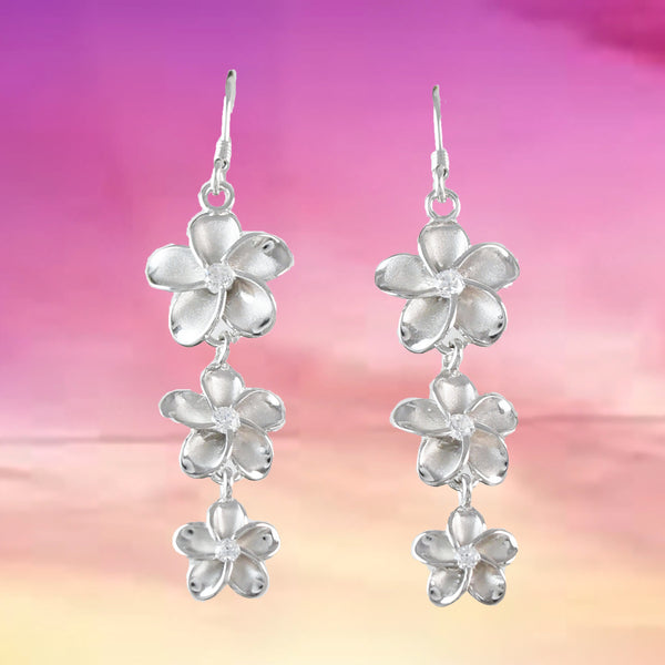 Superbe boucle d'oreille hawaïenne à 3 grandes fleurs de Plumeria, passé, présent et futur, boucle d'oreille pendante en argent sterling avec 3 fleurs de Plumeria CZ E4128, cadeau d'anniversaire