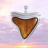 Collier unique en bois de koa véritable de grande taille avec dents de requin hawaïennes, pendentif en argent sterling avec dents de requin, cadeau d'anniversaire pour mère, épouse, maman, N8523