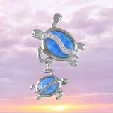 Magnifique collier hawaïen maman et bébé tortue de mer, pendentif famille tortue de mer en argent sterling opale bleue, cadeau d'anniversaire de Saint-Valentin N8836